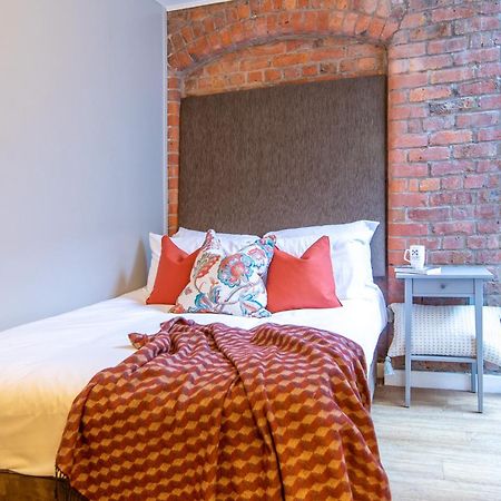 High Street Town House Aparthotel Манчестър Екстериор снимка